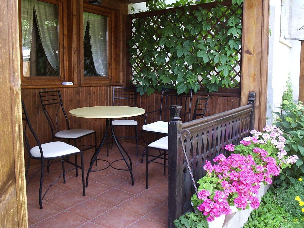 Guest House Astra Kopriwsztica Zewnętrze zdjęcie