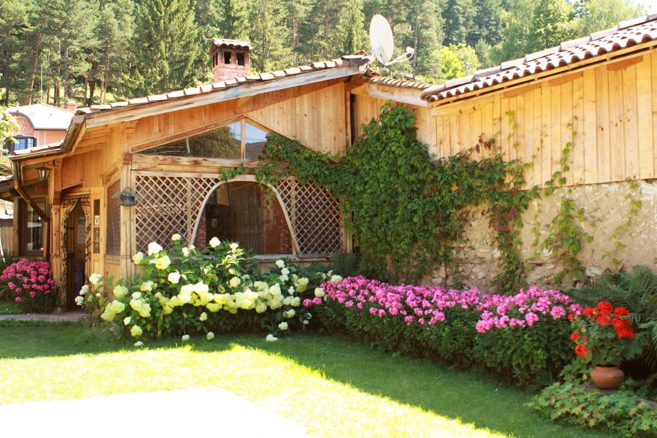 Guest House Astra Kopriwsztica Zewnętrze zdjęcie