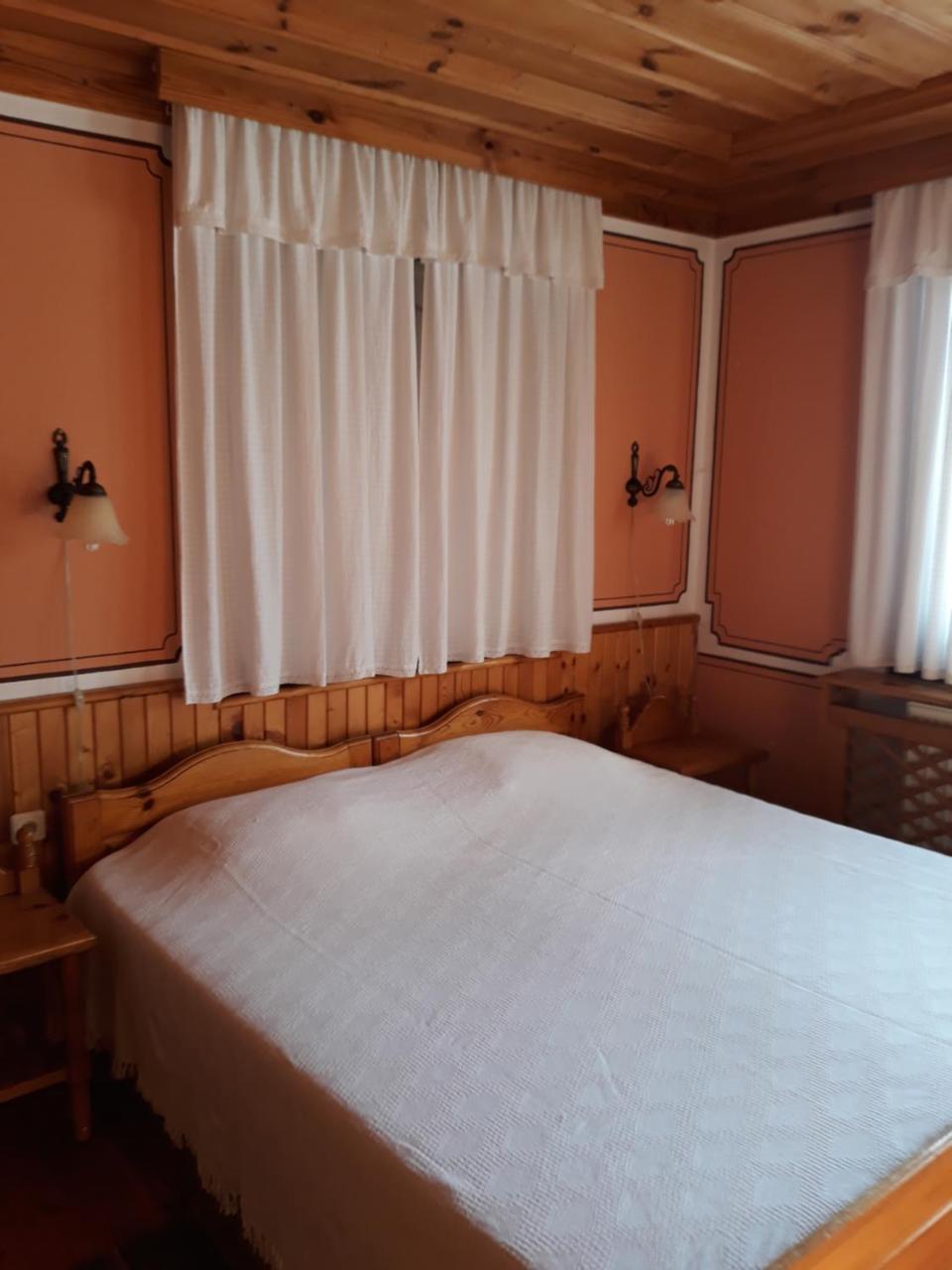 Guest House Astra Kopriwsztica Zewnętrze zdjęcie