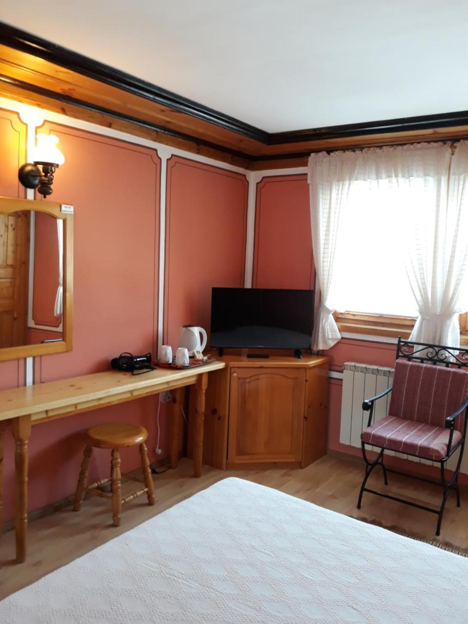 Guest House Astra Kopriwsztica Zewnętrze zdjęcie